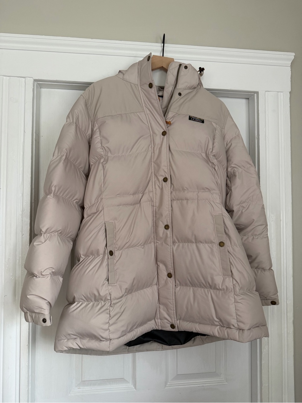 L.L. Bean Mountain Classic Down Parka Beige Downtek Size XL